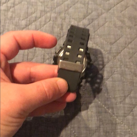 G-Shock Ga100C-8A - Picture 3 of 4